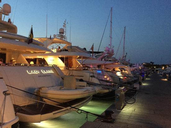 Giglio Apartment Vista Mare E Parcheggio Privato Porto Rotondo Dış mekan fotoğraf